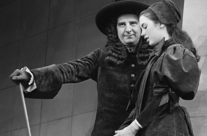 Michel Aumont et Isabelle Adjani jouent "l'Ecole des femmes " de Molière à la Comédie-Française, le 4 mai 1973