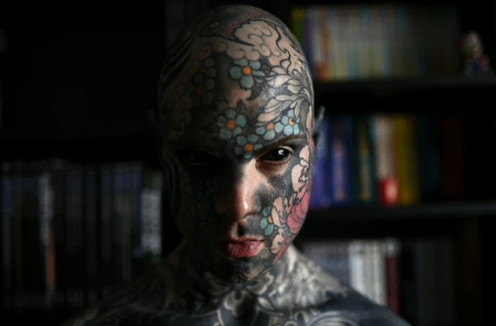 Sylvain Hélaine, homme le plus tatoué de France et instituteur, à son domicile de Palaiseau le 22 septembre 2020