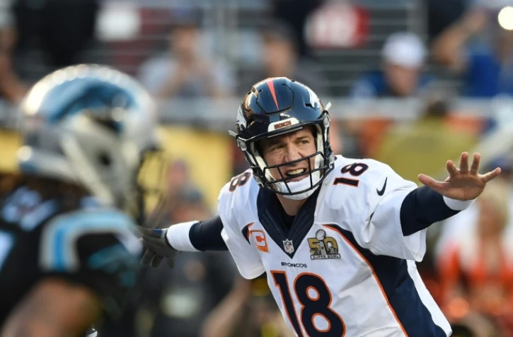 Le quarterback Peyton Manning des Denver Broncos lors du Super Bowl contre les Carolina Panthers, à Santa Clara, en Californie, le 7 février 2016