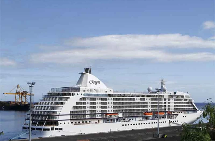 Mercredi 7 Avril 2010
Le bateau de croisière Seven Seas Voyager