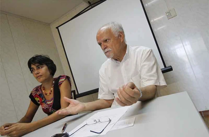 Jeudi 8 Avril 2010

Conférence de presse d'Elie Hoarau et Maya Cesari