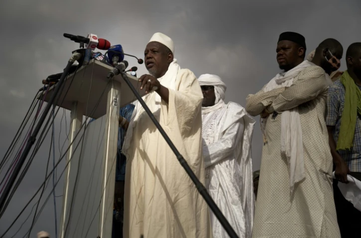 L'imam Mahmoud Dicko lors d'un rassemblement de ses partisans Ă Bamako le 5 juin 2020