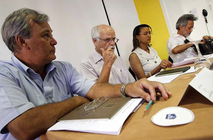 Lundi 19 Avril 2010

Conférence de presse du PCR