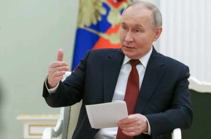 Le président russe Vladimir Poutine s'exprime lors d'une réunion avec les présidents des parlements des États membres de l'OTSC (Organisation du traité de sécurité collective) à Moscou, le 9 décembre 2024