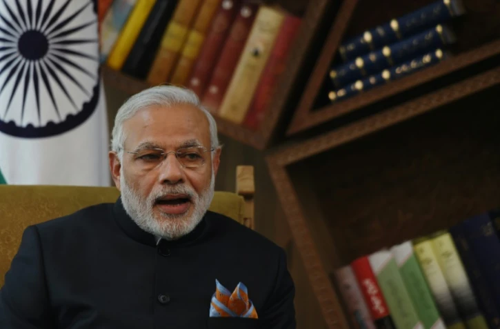 Le premier ministre Narendra Modi lors d'une rencontre avec le chef de l'exécutif afghan Abdullah Abdullah, le 25 décembre 2015 à Kaboul 