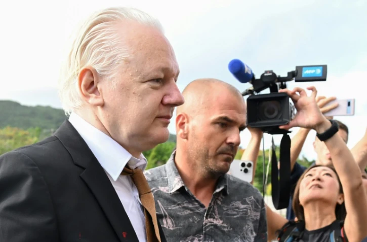 Le fondateur de Wikileaks, Julian Assange, arrive au tribunal fédéral de Saipan le 26 juin 2024