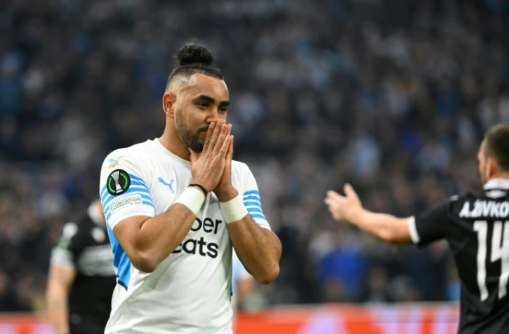 Le milieu de terrain de Marseille Dimitri Payet, après une occasion manquée face au PAOK Salonique, lors du quart de finale aller de la Ligue Europa Conférence, le 7 avril 2022 au Stade Vélodrome