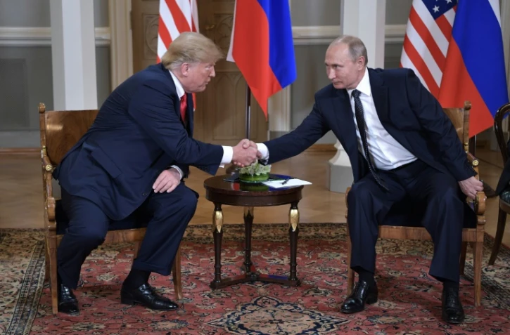 Poignée de main entre Donald Trump et Vladimir Poutine le 16 juillet 2018 à Helsinki