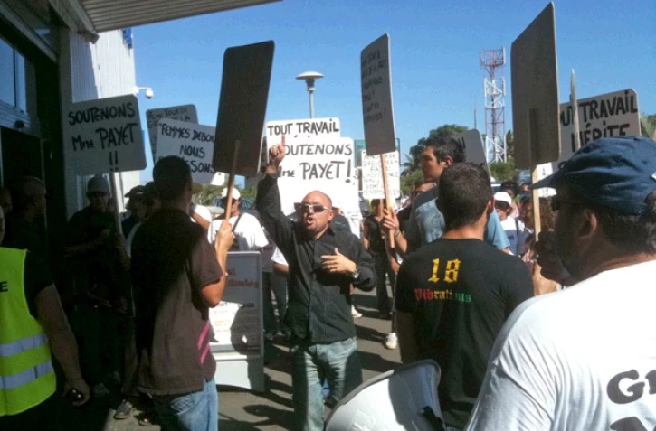 Vendredi 30 Avril 2010

Manifestation de soutien à Marie-Thérèse Payet