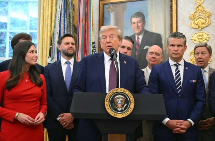 Le président américain Donald Trump s'exprime dans le bureau ovale de la Maison Blanche à Washington, le 2 septembre 2025