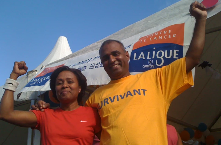 Samedi 15 mai 2010  - Complexe sportif du Port - Dominique et Jessie Atchicanon lors du relais pour la vie organisé par le comité de La Réunion de la ligue contre le cancer