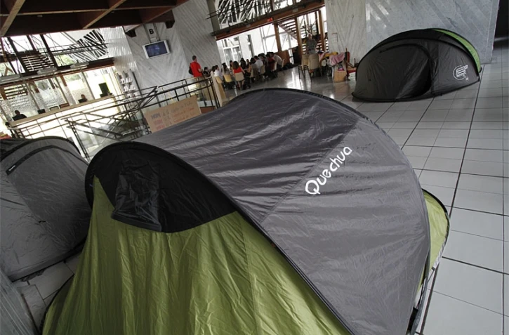 Mardi 18 Mai 2010

 conférence de presse du collectif des profs 974