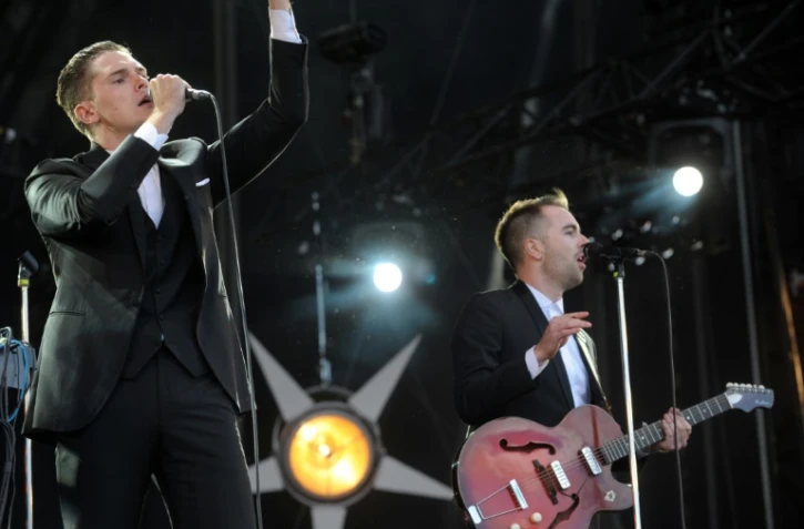 La pop teintée de soul music du groupe Her était notamment au programme de cette première journée des Vieilles Charrues, à Carhaix (ouest de la France)