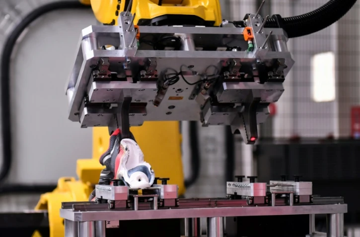 Une machine en action sur un site du Cetia à Hendaye, dans les Pyrénées-Atlantiques, le 4 septembre 2023