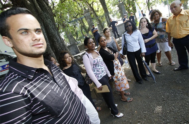Jeudi 20 Mai 2010

Enseignants mutés en métropole à la préfecture