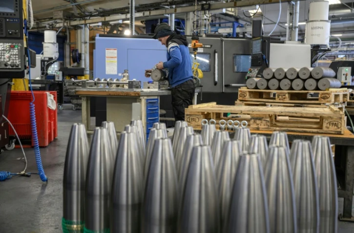 Un atelier de fabrication de munitions pour canons français Caesar aux Forges de Tarbes, dans les Hautes-Pyrénées, le 17 mars 2025