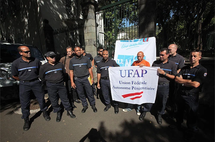 Mardi 25 Mai 2010

Mobilisation de l'administration pénitentiaire devant la préfecture

Photo Marie Trouvé