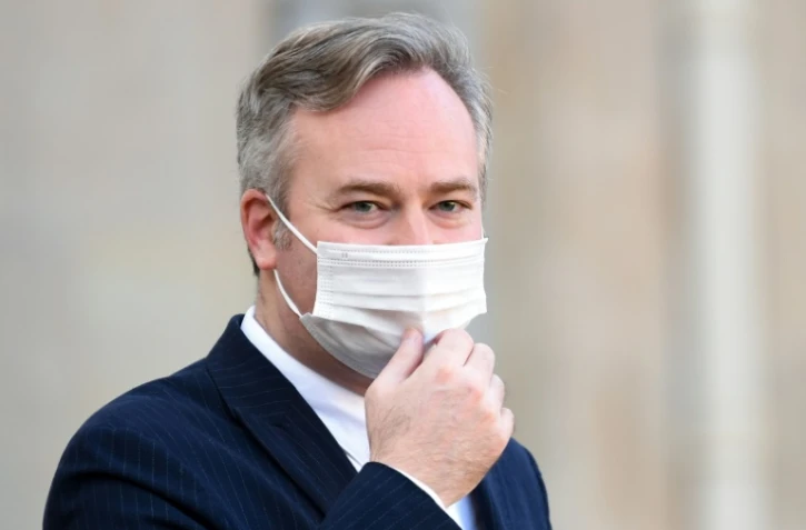 Jean-Baptiste Lemoyne à l'issue d'une réunion à l'Elysée le 8 décembre 2021 à Paris