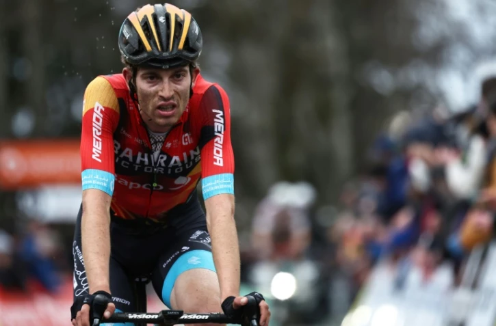 Le coureur suisse Gino Mäder, à l'arrivée de la 4e étape de Paris-Nice, le 16 juin 2023