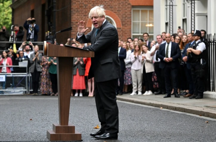 Le Premier ministre britannique sortant Boris Johnson lors d'un discours devant le Downing Street, avant de présenter sa démission à la reine Elizabeth II, le 6 septembre 2022 à Londres