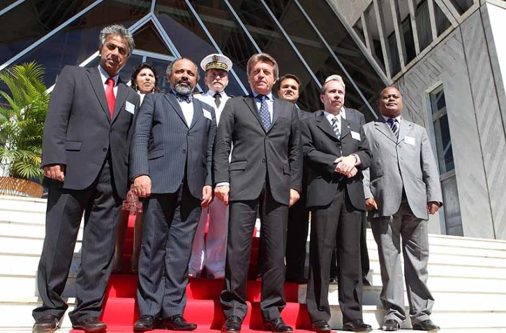 Mardi 8 juin 2010

26ème conseil des ministres de la commission de l'Océan Indien (Photo Marie Trouvé)