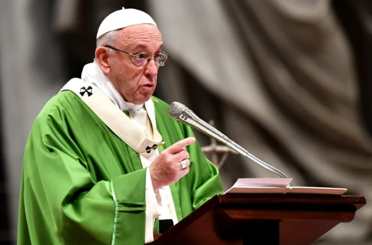 Le pape François lors d'une messe à la basilique Saint-Pierre de Rome, lors de la journée mondiale des migrants et réfugiés, le 14 janvier 2018