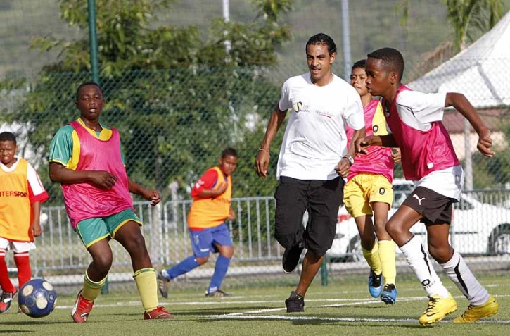 Mercredi 9 Juin 2010

Leçon de foot avec Fabrice Abriel