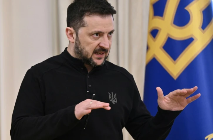 Le président ukrainien Volodymyr Zelensky lors d'une conférence de presse, à Kiev le 28 mars 2025