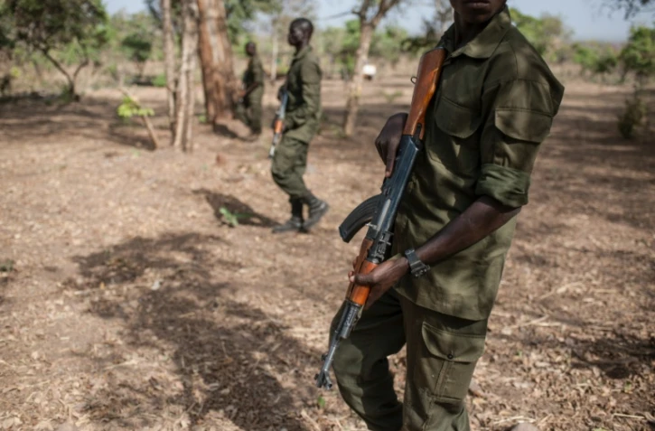Des gardes forestiers lors d'un entraînement dans un parc au Bénin, en 2018