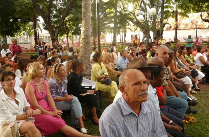 Jeudi 10 juin 2010 - Saint-Paul
Conférence de presse d'Huguette Bello