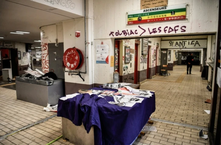 Des graffitis sur les murs de l'université à Tolbiac photographiés le 20 avril 2018 après 3 semaines d'occupation