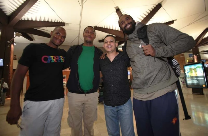 Jeudi 22 juin 2010

Arrivée des basketteurs de NBA à l'aéroport Roland Garros