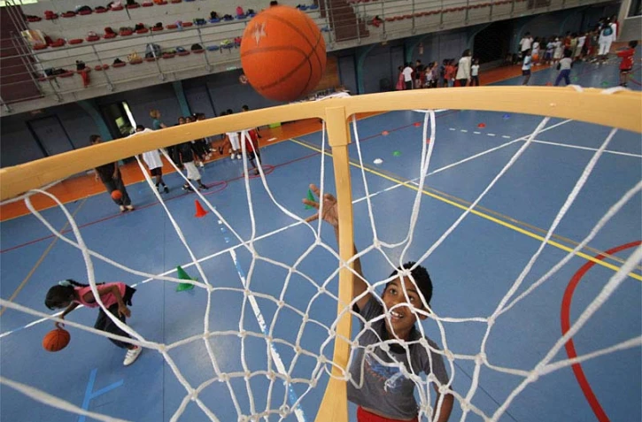Jeudi 24 Juin 2010

Les 200 petits basketteurs au complexe sportif de Flacourt à Sainte-Marie