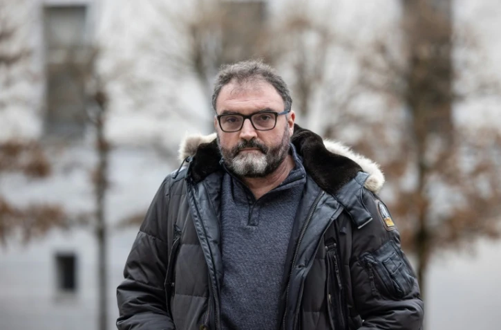 Frédéric Péchier arrive au palais de justice de Besançon le 8 mars 2023