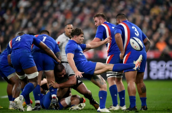 Le XV de France impériale face aux All Blacks avec un grand Antoine Dupont lors du tournoi d'Automne des nations à Saint-Denis, au nord de Paris, le 20 novembre 2021