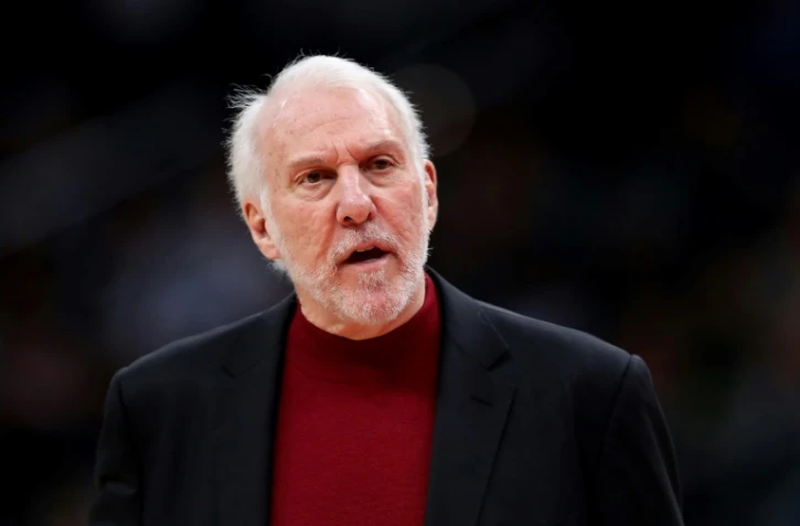L'entraîneur des Spurs de San Antonio Gregg Popovich lors d'une rencontre NBA contre les Washington Wizards le 20 novembre 2019 à Washington DC. 