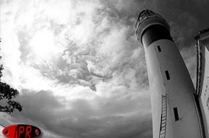 Le phare de Bel-Air à Sainte-Suzanne