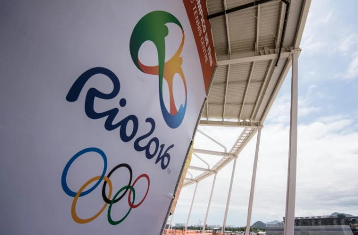 Le logo des JO-2016 déployé sur la façade du centre de tennis au Parc olympique de Rio de Janeiro, le 11 décembre 2016
