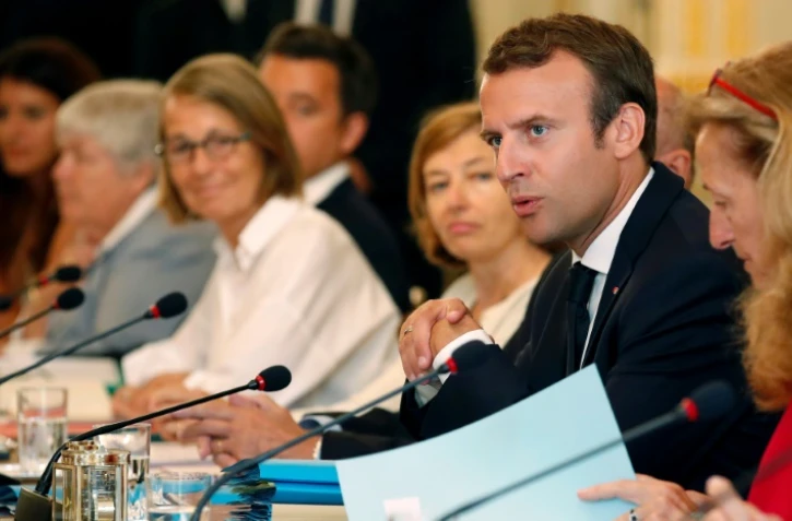 Le président de la République Emmanuel Macron (deuxième en partant de la droite) lors du séminaire de rentrée du gouvernement à l'Elysée le 28 août 2017
