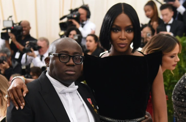 L'ex-mannequin et styliste britannique Edward Enninful (g) et le top-model britannique Naomi Campbell, le 1er mai 2017 à New York