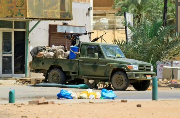 Un véhicule des forces de sécurité soudanaises dans les rues de Khartoum, le 6 juin 2019 