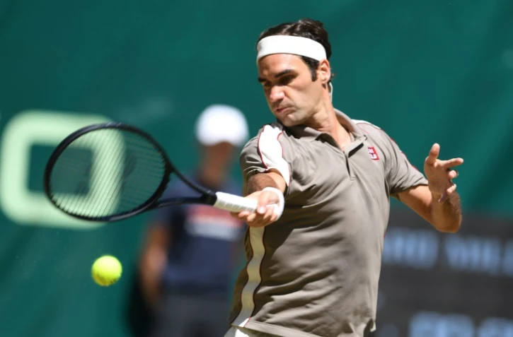 Le Suisse Roger Federer remporte le tournoi sur gazon de Halle le 23 juin 2019