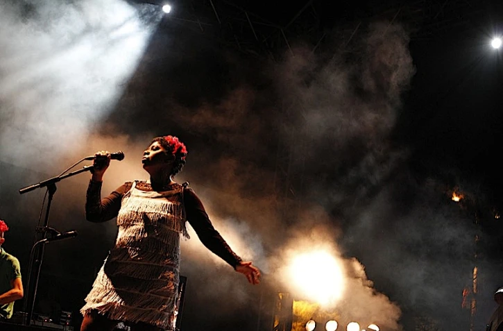 Mercredi 4 Août 2010
Sakifo concert de Nathalie Natiembé