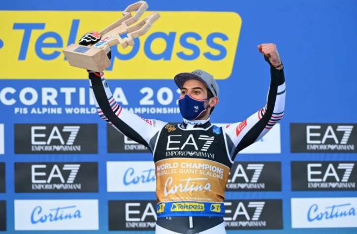 Mathieu Faivre médaillé d'or du slalom parallèle des Mondiaux de Cortina d'Ampezzo, le 16 février 2021 