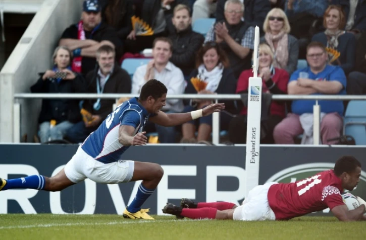 Le Tongien Telusa Veainu inscrit un essai contre la Namibie lors du Mondial, le 29 septembre 2015 à Exeter