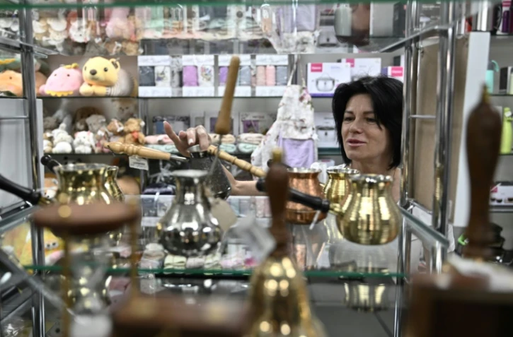 Natalia Kiritchenko, vendeuse dans un petit magasin à Kramatorsk (est de l'Ukraine), le 2 juillet 2022