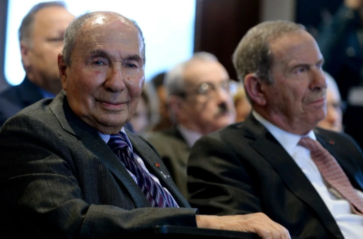 Serge Dassault et son successeur Charles Edelstenne lors d'une présentation de résultats de Dassault Aviation le 8 mars 2017 