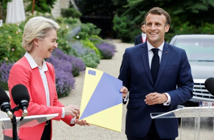 Le président français Emmanuel Macron et la présidente de la Commission européenne Ursula Von der Leyen, le 23 juin 2021 à Paris