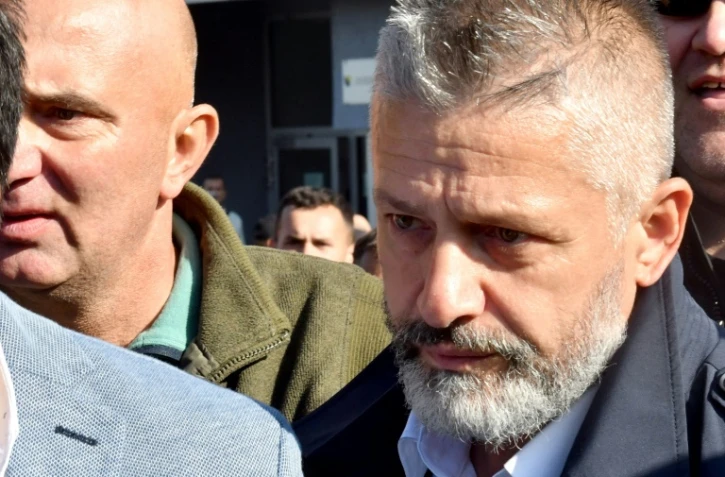 Naser Oric, ex-commandant des forces bosniaques de Srebrenica, à la sortie du tribunal à Sarajevo le 9 octobre 2017