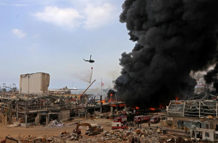 Enorme incendie au port de Beyrouth le 10 septembre 2020, cinq semaines après la gigantesque explosion meurtrière
